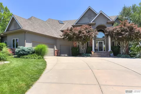 2526 S 191st Cir, Omaha, NE 68130