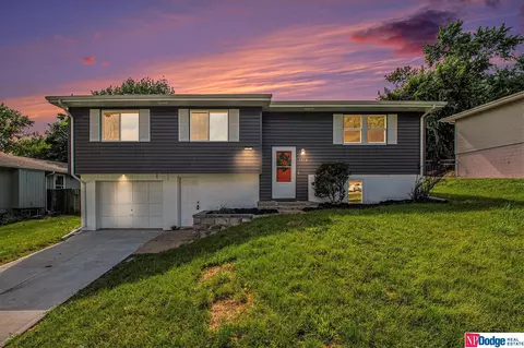 3814 N 211 St, Omaha, NE 68022