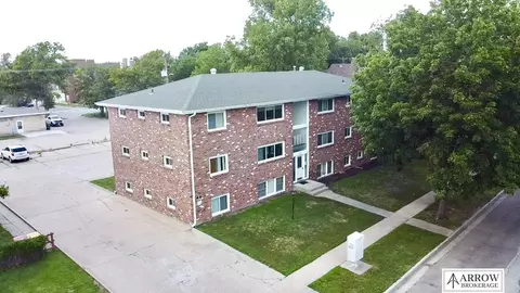 2301 S 14 St, Lincoln, NE 68502