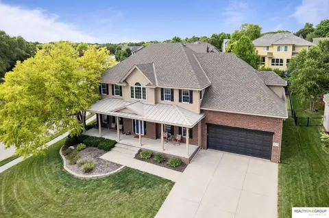17234 Polk Cir, Omaha, NE 68135