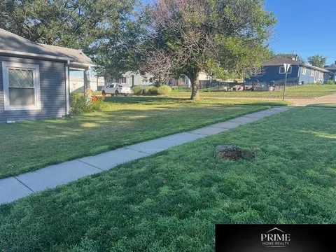 285 Locust St, Springfield, NE 68059 photo 14