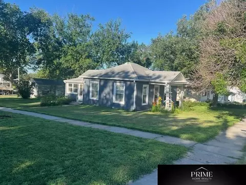 285 Locust St, Springfield, NE 68059 photo 13