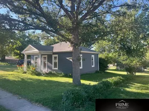 285 Locust St, Springfield, NE 68059 photo 9