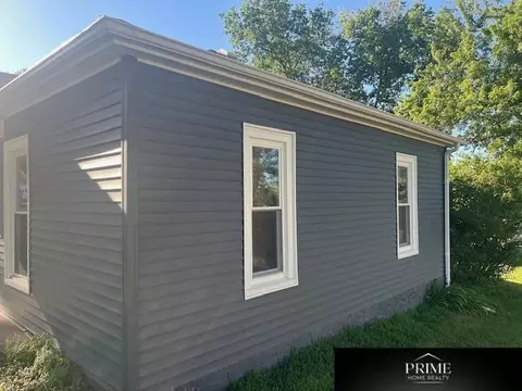 285 Locust St, Springfield, NE 68059 photo 8