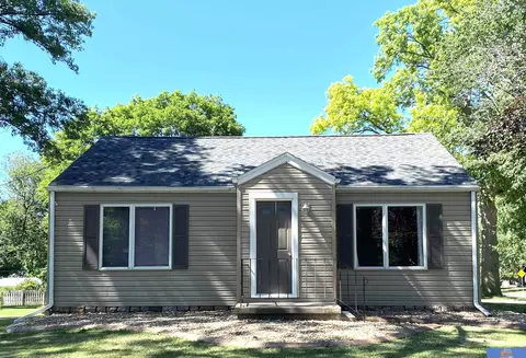 1501 N 11th St, Beatrice, NE 68310