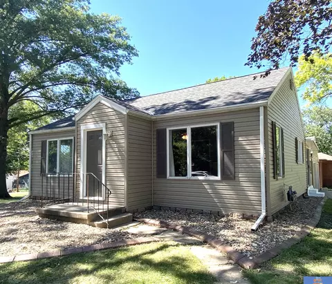 1501 N 11th St, Beatrice, NE 68310 photo 2