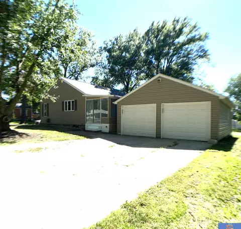 1501 N 11th St, Beatrice, NE 68310 photo 9