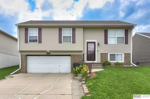 6216 N 128 St, Omaha, NE 68164