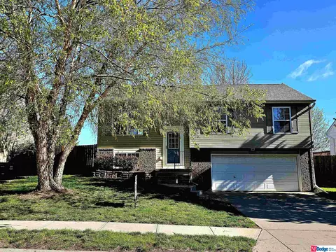 15808 Redwood St, Omaha, NE 68136