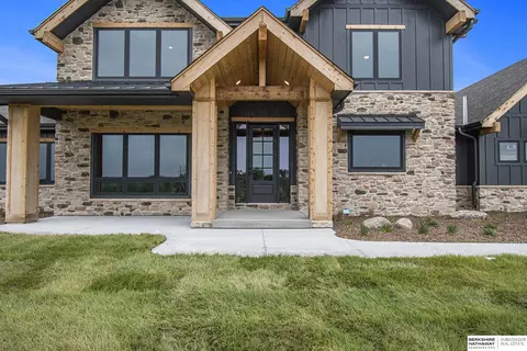 22654 Dune Ct, Gretna, NE 68028