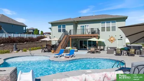 12802 N 184 St, Bennington, NE 68007