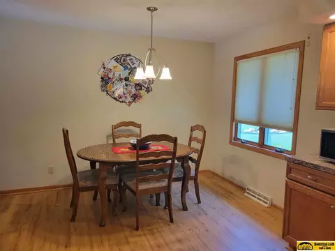 505 N 25th St, Beatrice, NE 68310 photo 5