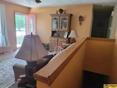505 N 25th St, Beatrice, NE 68310 photo 4