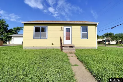 1185 N Garfield St, Fremont, NE 68025