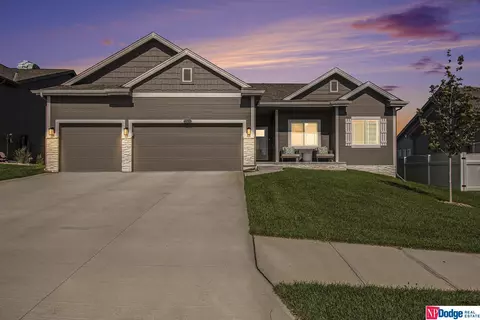 6202 N 170 Ave, Omaha, NE 68116