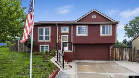 10905 S 17 St, Bellevue, NE 68123