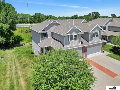 730 Norwood Dr, Lincoln, NE 68512