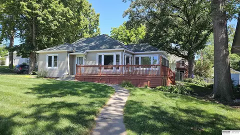 362 W 9th St, Wahoo, NE 68066