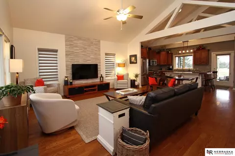 7751 S 94th Bay Bay, Lincoln, NE 68526