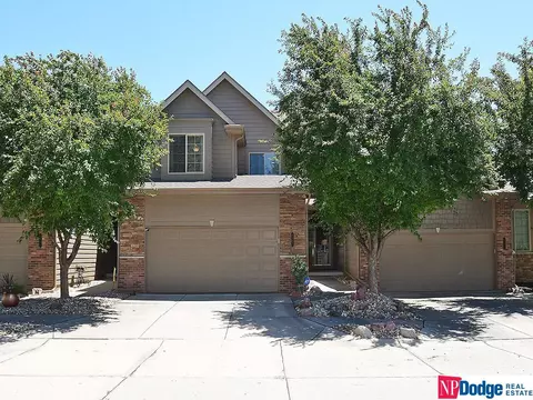 6807 N 122 Ct, Omaha, NE 68142