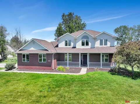 3300 Pheasant Ridge Rd, Lincoln, NE 68532