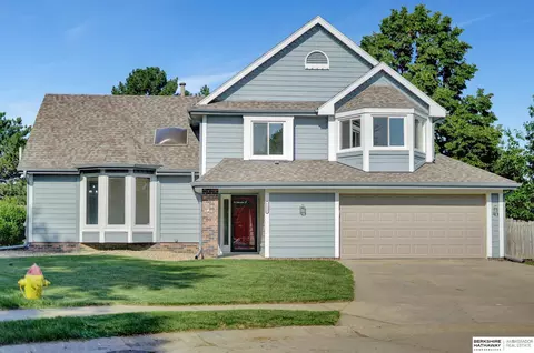 6636 S 107 Cir, Omaha, NE 68127
