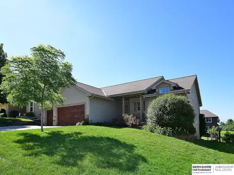 16511 Monroe St, Omaha, NE 68135