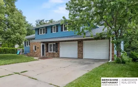 5329 S 106th St, Omaha, NE 68127