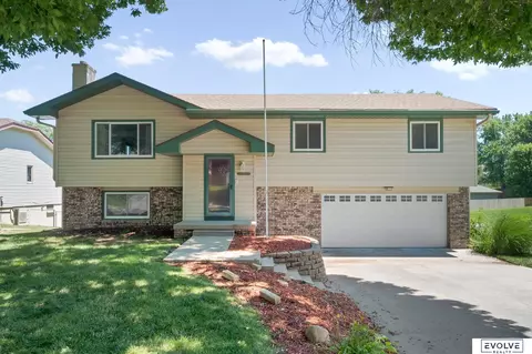 13007 S 29th Pl, Bellevue, NE 68123