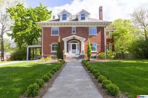 3650 Burt St, Omaha, NE 68131