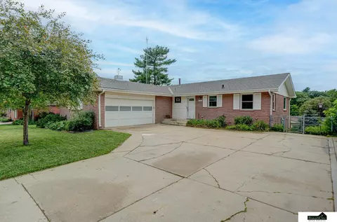 4141 S 31st St, Lincoln, NE 68502