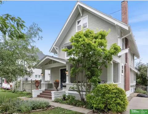 1115 S 36 St, Omaha, NE 68105