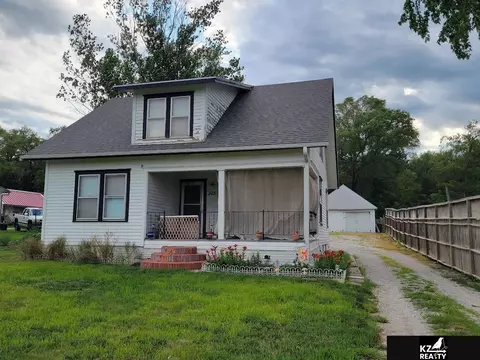 325 NW 91 St, Lincoln, NE 68528