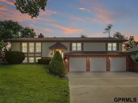 343 S 127 St, Omaha, NE 68154