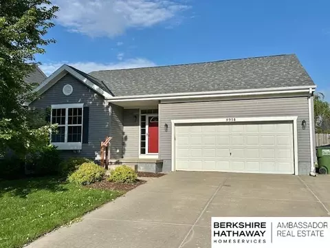 8914 S 66 Ave, Papillion, NE 68133
