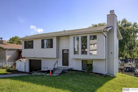 4547 N 62nd St, Omaha, NE 68104