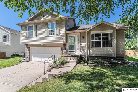 7124 S 176th Ave, Omaha, NE 68136