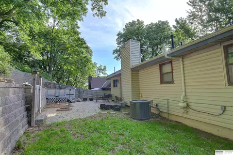 810 Kohl Rd, Bellevue, NE 68005 photo 24