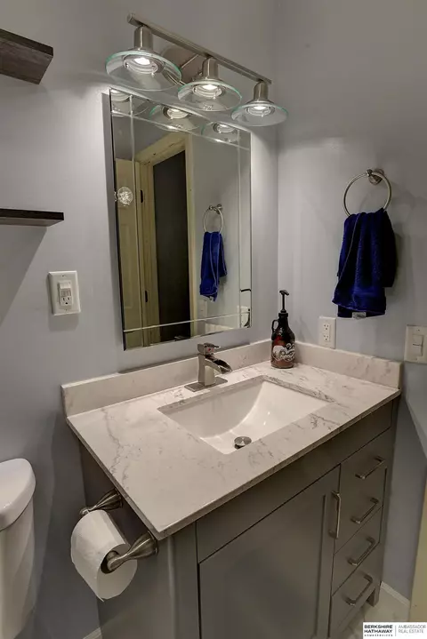 810 Kohl Rd, Bellevue, NE 68005 photo 13