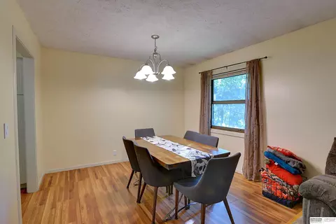 810 Kohl Rd, Bellevue, NE 68005 photo 7