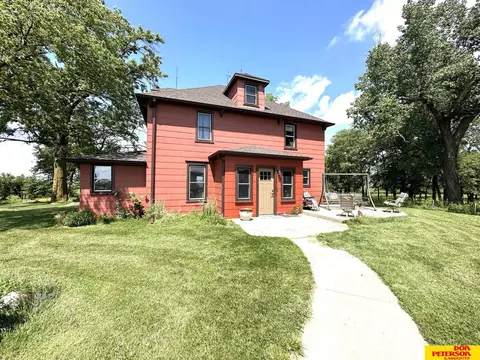 1924 E Rd, West Point, NE 68788
