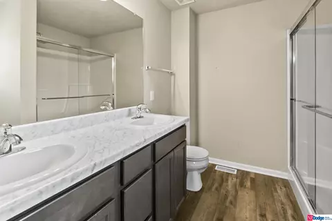 Bath - 7770 N 149 St, Bennington, NE 68007 photo 1 of 2
