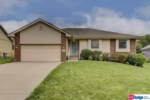 14105 S 21 St, Bellevue, NE 68123