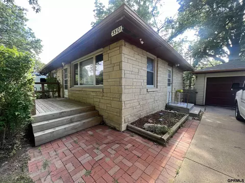 3301 N 70 St, Lincoln, NE 68507