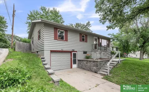 711 N 8 St, Plattsmouth, NE 68048