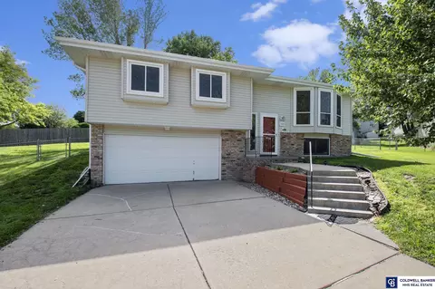 1009 Eureux Cir, Bellevue, NE 68123