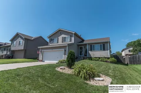 7922 Fillmore St, Omaha, NE 68122