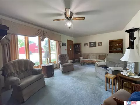 1610 Jefferson St, Beatrice, NE 68310 photo 3