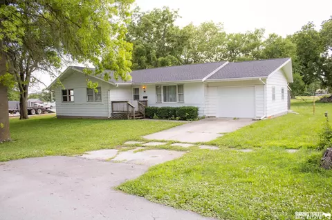 310 Marguerite St, Steinauer, NE 68441