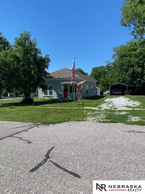 112 Main St, Greenwood, NE 68366
